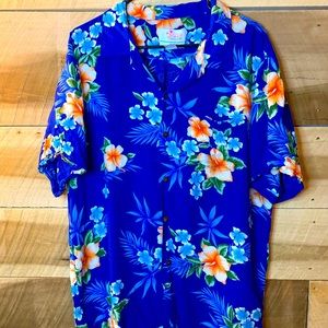 Hawaii Hangover Men's Blue Rafelsia Floral Hawaiian Shirt Short Sleeve Size XL